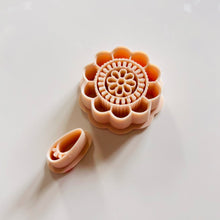 Load image into Gallery viewer, Maelo Clay Cutter
