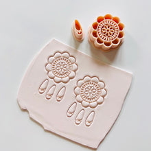 Load image into Gallery viewer, Maelo Clay Cutter
