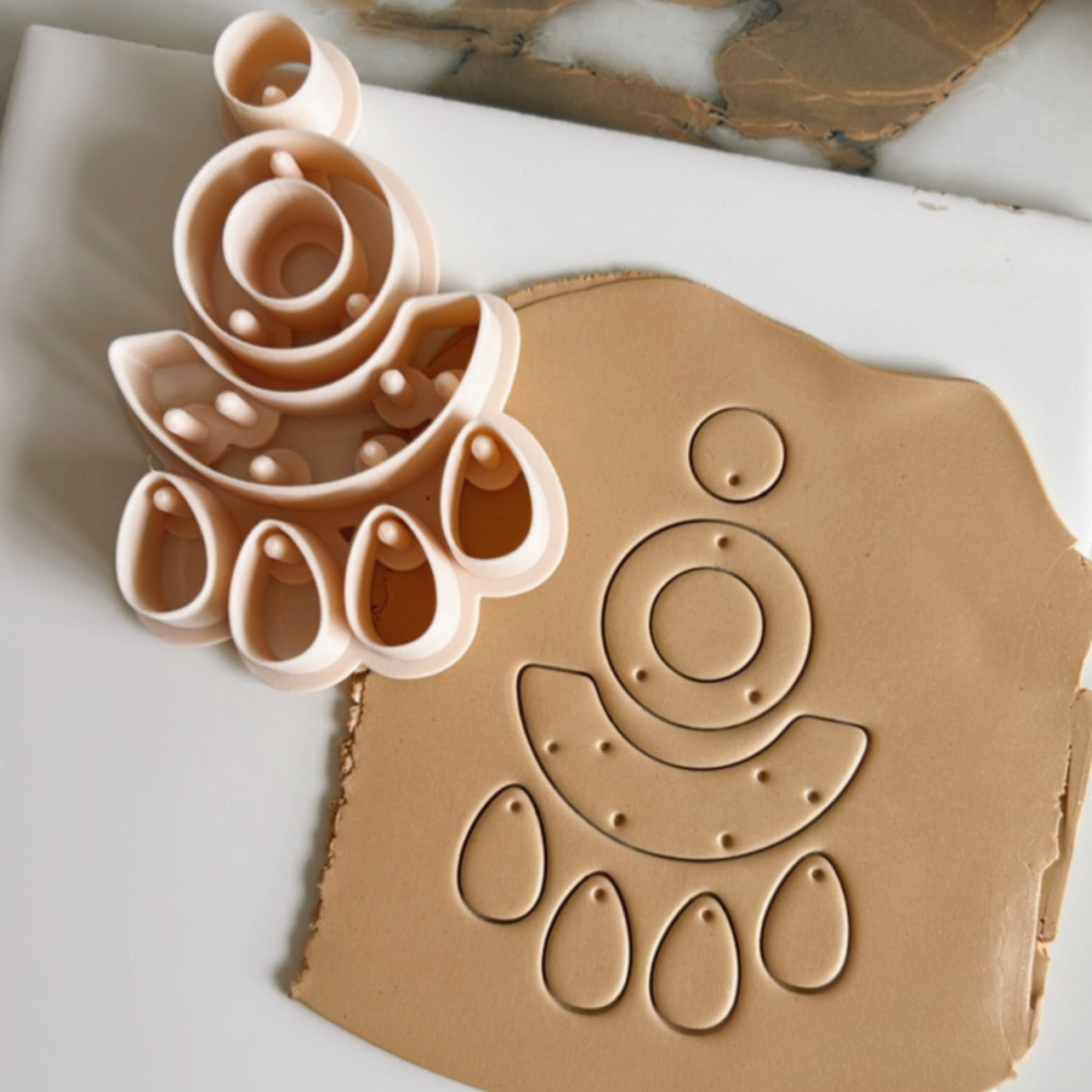 Atmósfera Clay Cutter