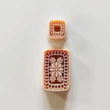 Load image into Gallery viewer, Center Plate Clay Cutter
