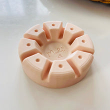 Load image into Gallery viewer, Stay-Put Resin Tray 4mm | Polymer Clay Tool
