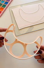 Load image into Gallery viewer, Necklace Pendant Clay Cutter
