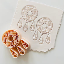 Load image into Gallery viewer, Coral Polymer Clay Cutter
