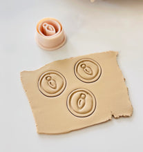 Load image into Gallery viewer, Light Stud Clay Cutter
