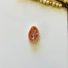 Load image into Gallery viewer, Laurel Clay Cutter
