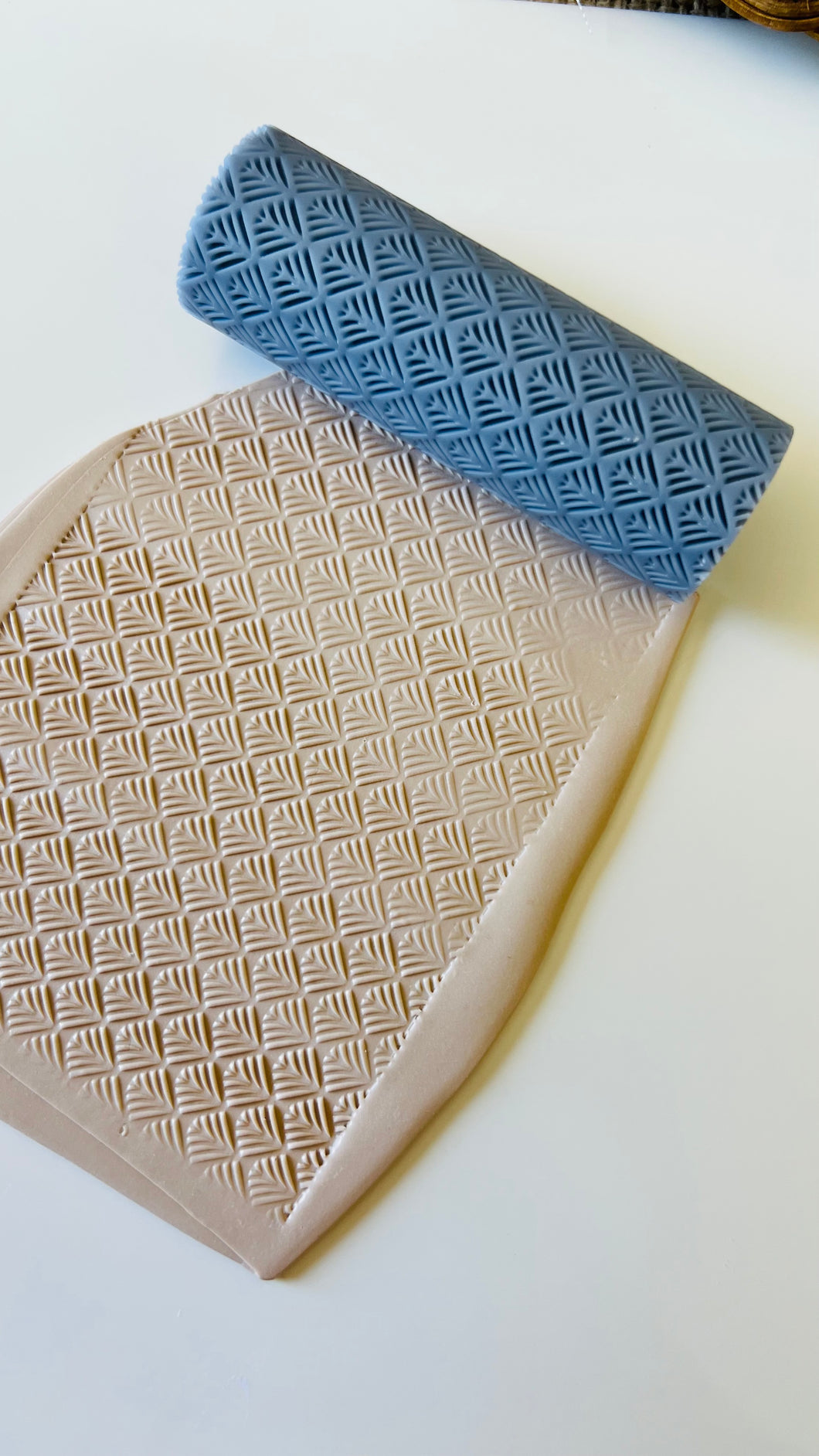 Geometric Texture Roller