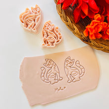 Load image into Gallery viewer, Alebrije Gato Clay Cutter
