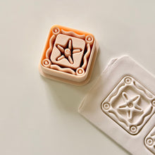 Load image into Gallery viewer, Estelamar Clay Cutter
