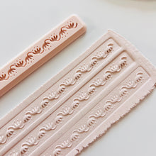 Load image into Gallery viewer, Pétalos Border Decor | Polymer Clay Tool
