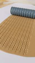 Load image into Gallery viewer, Sweater Texture Roller
