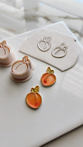 Peaches Set of two pieces (left and right)