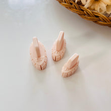 Load image into Gallery viewer, Oval Hoop Earring Guide | Polymer Clay Tool
