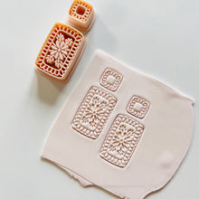 Load image into Gallery viewer, Center Plate Clay Cutter
