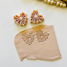 Load image into Gallery viewer, Little web Clay Cutter Set
