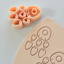 Load image into Gallery viewer, Avellana Clay Cutter

