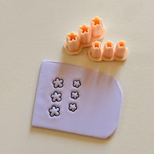 Load image into Gallery viewer, Micro Flower Clay Cutter Set

