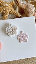 Load image into Gallery viewer, Sea Turtle + Frame Clay Cutter
