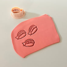 Load image into Gallery viewer, Ebi Clay Cutter
