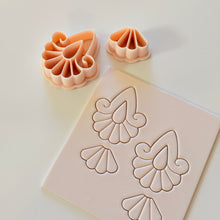 Load image into Gallery viewer, Curls Clay Cutter
