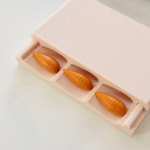 Load image into Gallery viewer, Multiple Teardrop Bead Roller
